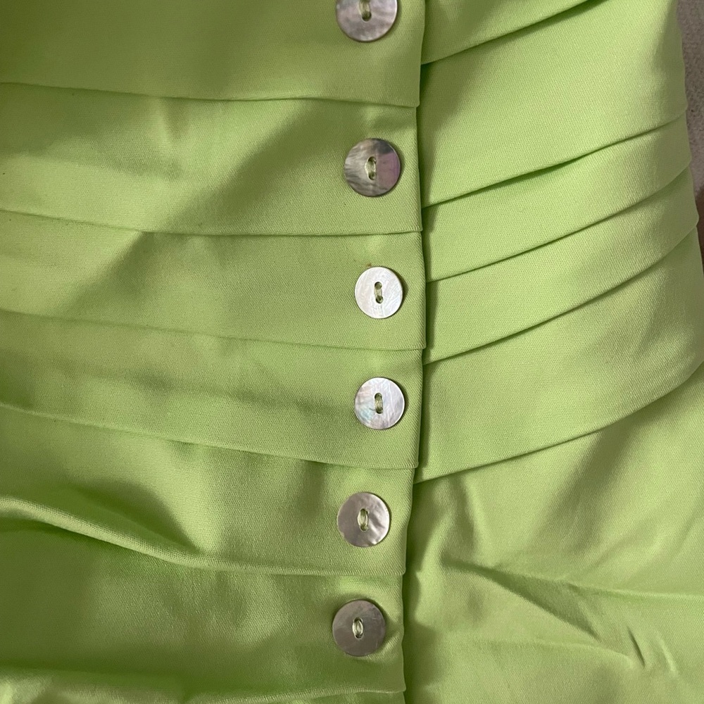 Green‎ Button Mini Skirt Ruched - Picture 4 of 8